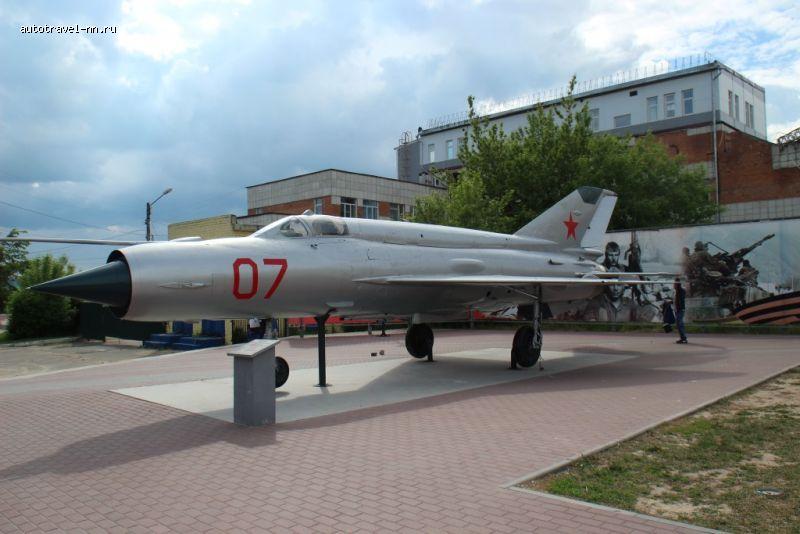 Самолёт МИГ-21
