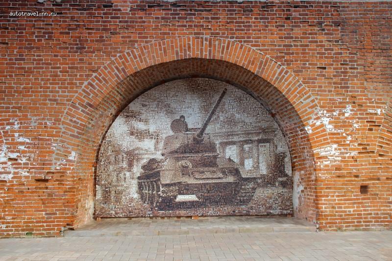 Изображение танка на стене