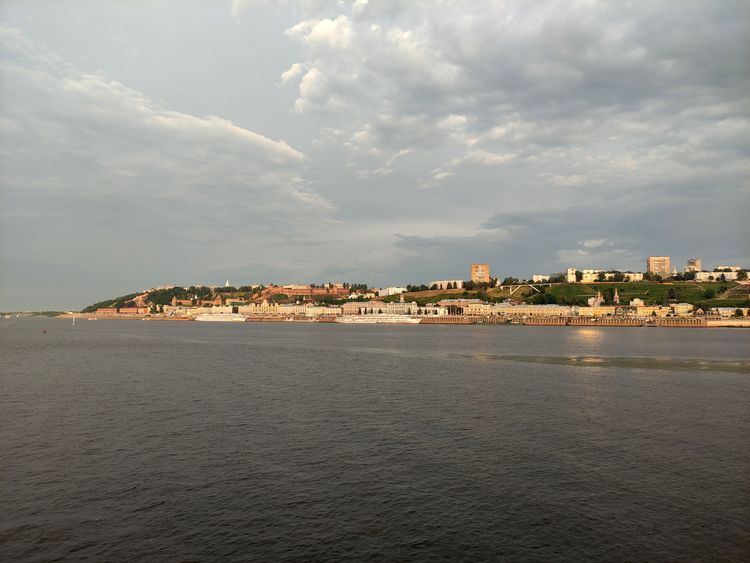 Вид на Нижний Новгород со Стрелки