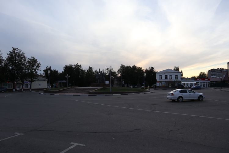 Площадь Трёх Коммунистов в Семёнове